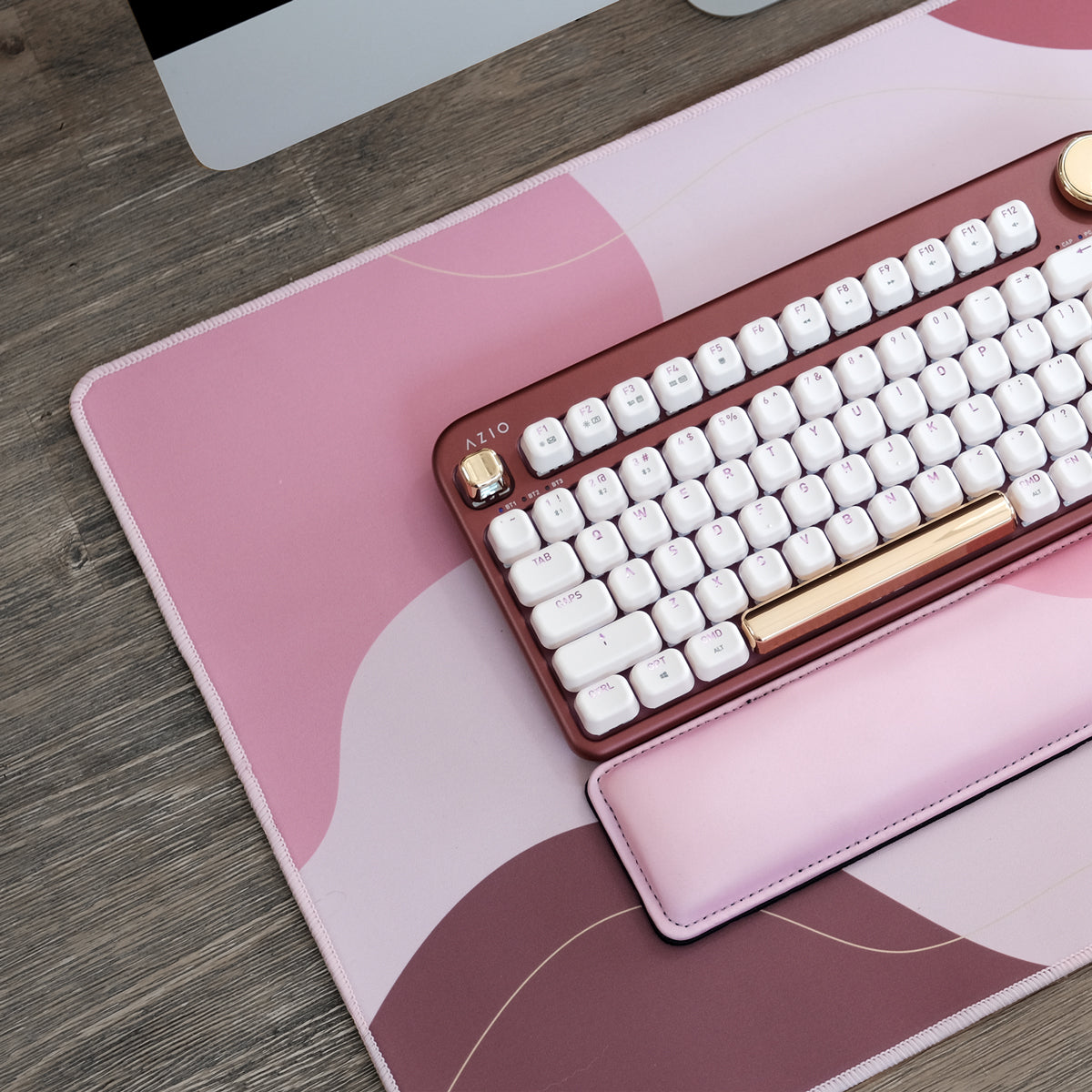 IZO Desk Pad